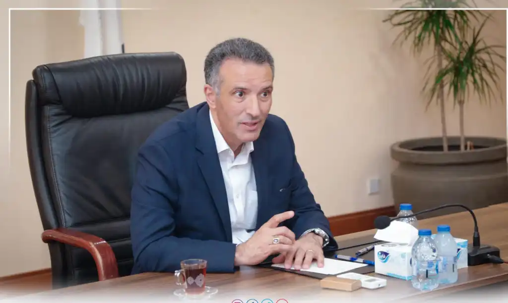 الفايز يعلن عن منح   قطعة أرض  للإتحاد الملكي للرياضات البحرية