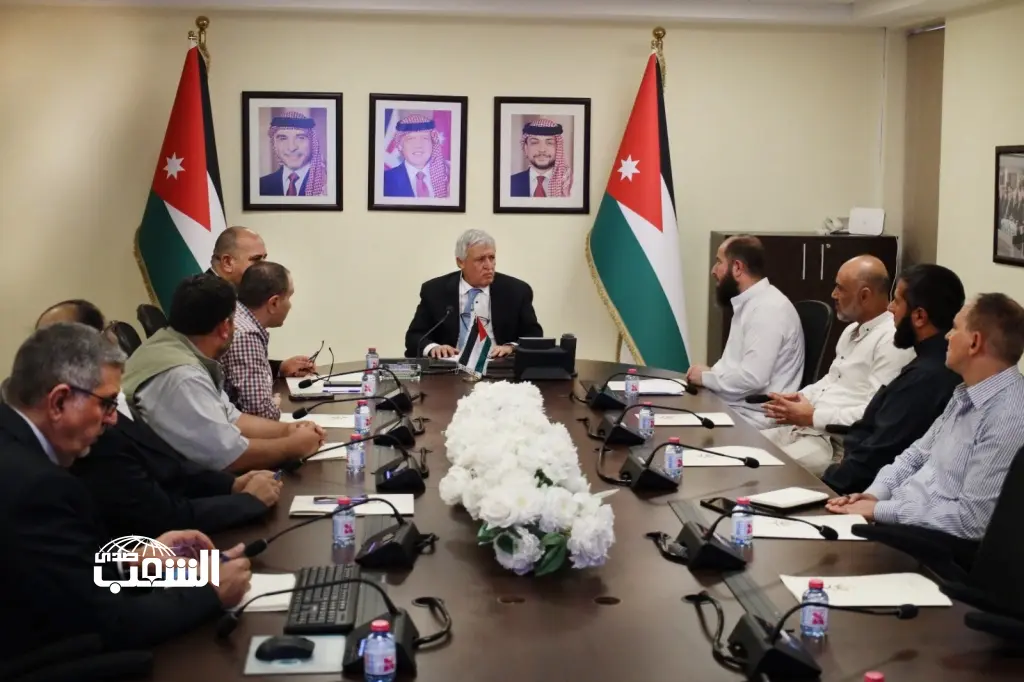 القطامين يلتقي أصحاب الشاحنات ويؤكد دعم قطاع النقل البري