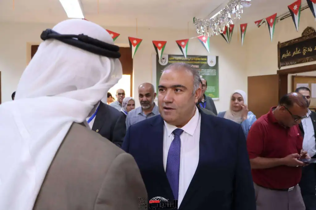 أمين عام (التربية) المُحال على التقاعد يكشف سبب القرار الحكومي؟