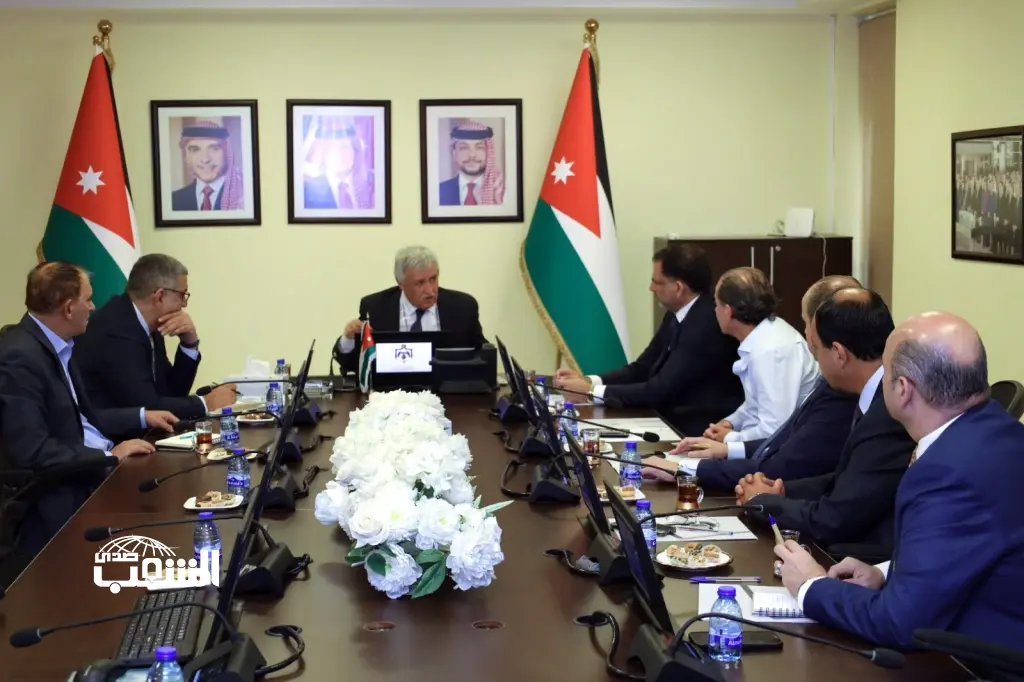 وزير النقل يلتقي رئيس وأعضاء جمعية رجال الأعمال ويؤكد أهمية الشراكة مع القطاع الخاص