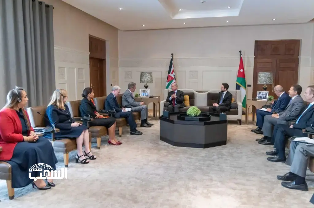 الملك يستقبل وفدا من البرلمان الفرنسي
