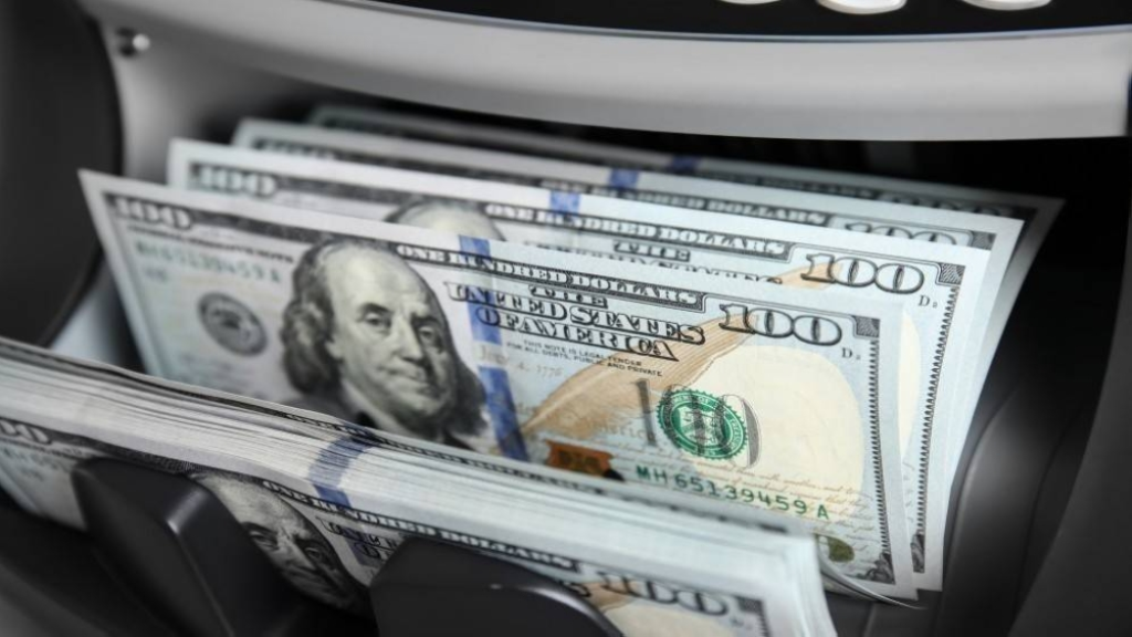300 مليون دولار من "أبو ظبي" لدعم موازنة الأردن .. كم منها لإنشاء المدارس؟