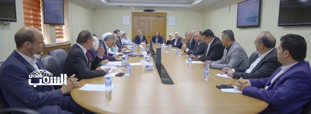 الخرابشة يترأس اجتماع مجلس الشراكة لقطاع الطاقة لمناقشة خارطة الطريق الوطنية للأبنية والإنشاءات في الأردن