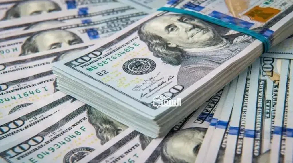 الدولار يحافظ على مستوياته المرتفعة قرب أعلى مستوى في 18 شهرًا