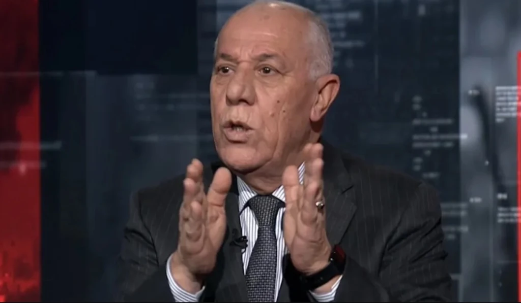 "الدويري" يعلن انتهاء تحليله مع (الجزيرة) ويؤكد: "مع من ينسجم بخطي التحريري و مبادئي وقيمي المستمدة"