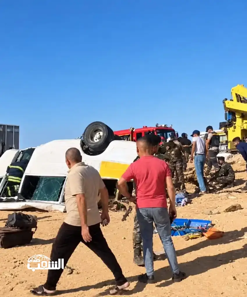 وفاة 5 أشخاص و إصابة 17 آخرين إثر حادث مروع لـ "حافلة ركوب متوسطة" على الصحراوي