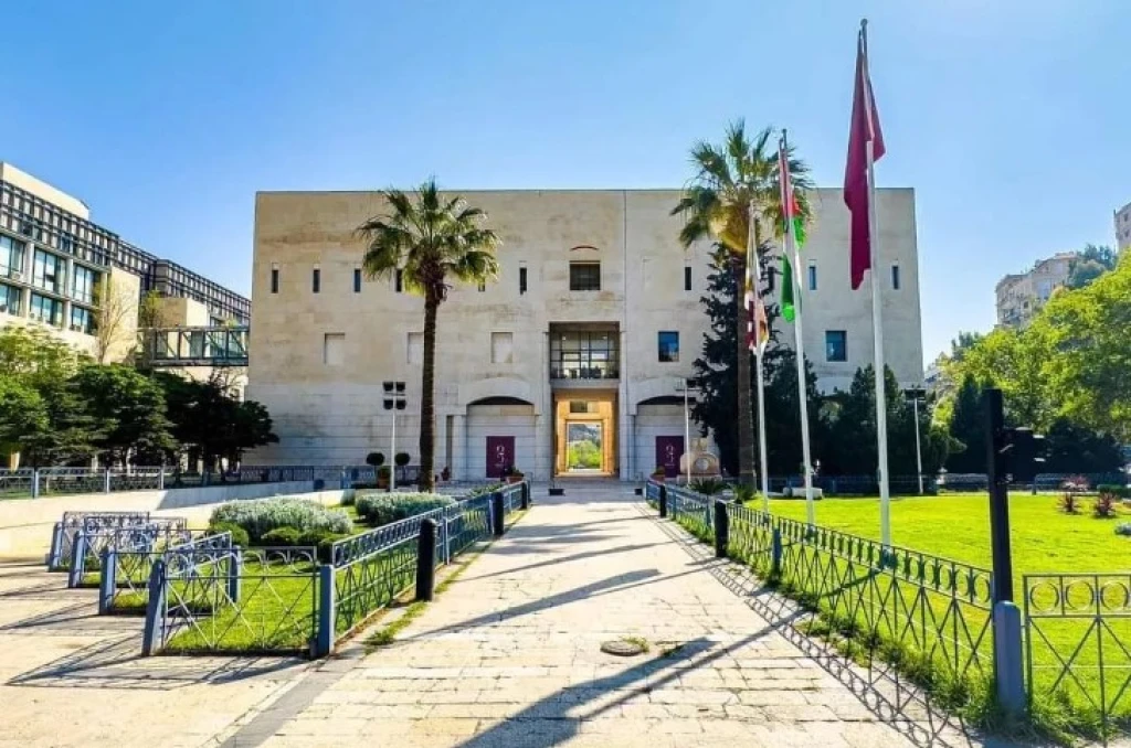 الأمانة توضح: التعيينات في وظيفة "عامل وطن و مستخدم" موقوفة منذ 2019