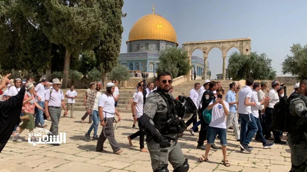 شهيدان في القدس وأكثر من 5 آلاف مستوطن يقتحمون المسجد الأقصى في آب
