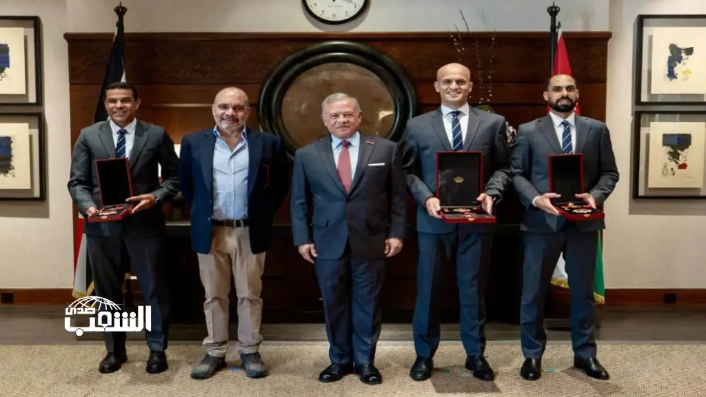الملك ينعم على طاقم التحكيم الأردني المشارك في كأس العالم بوسام التميز من الدرجة الأولى