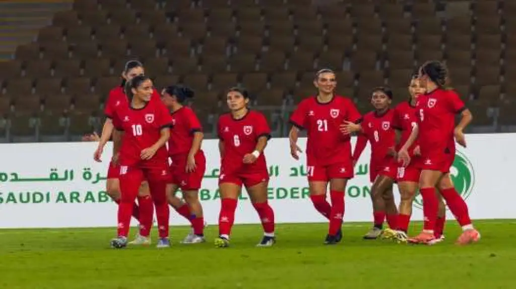 النشميات يتجاوزن نظيراتهن الفلسطينيات ويتوجن بطلات لغرب آسيا