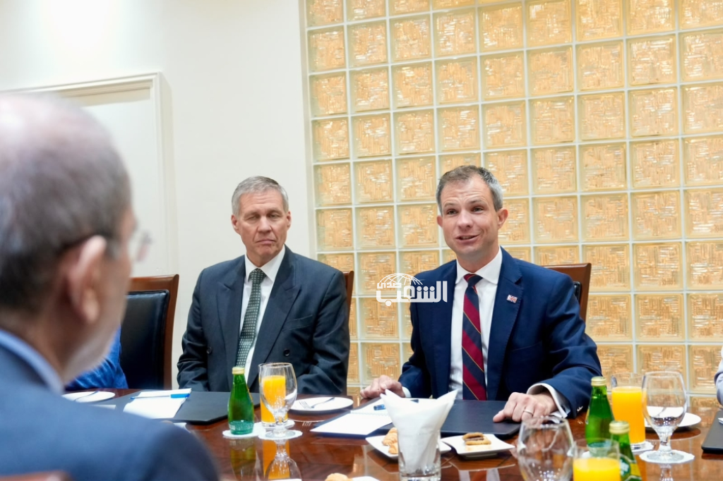 الصفدي يبحث مع وفد بريطاني تعزيز العلاقات وفرص الاستثمار