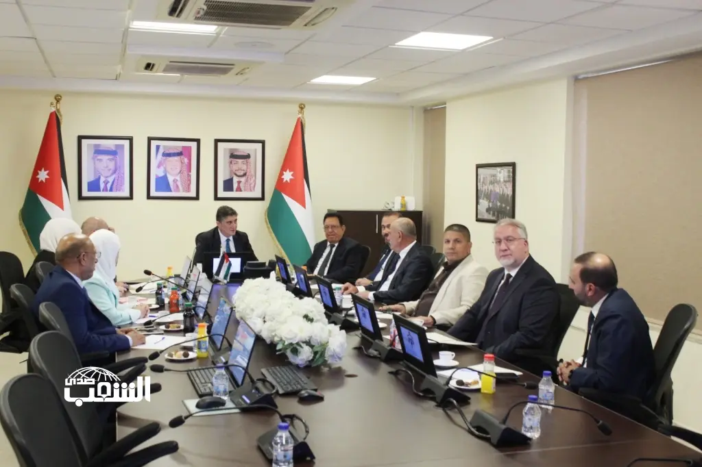 "النقل" تبحث مع جمعية الناقلين الأتراك تعزيز النقل البري والترانزيت بين البلدين