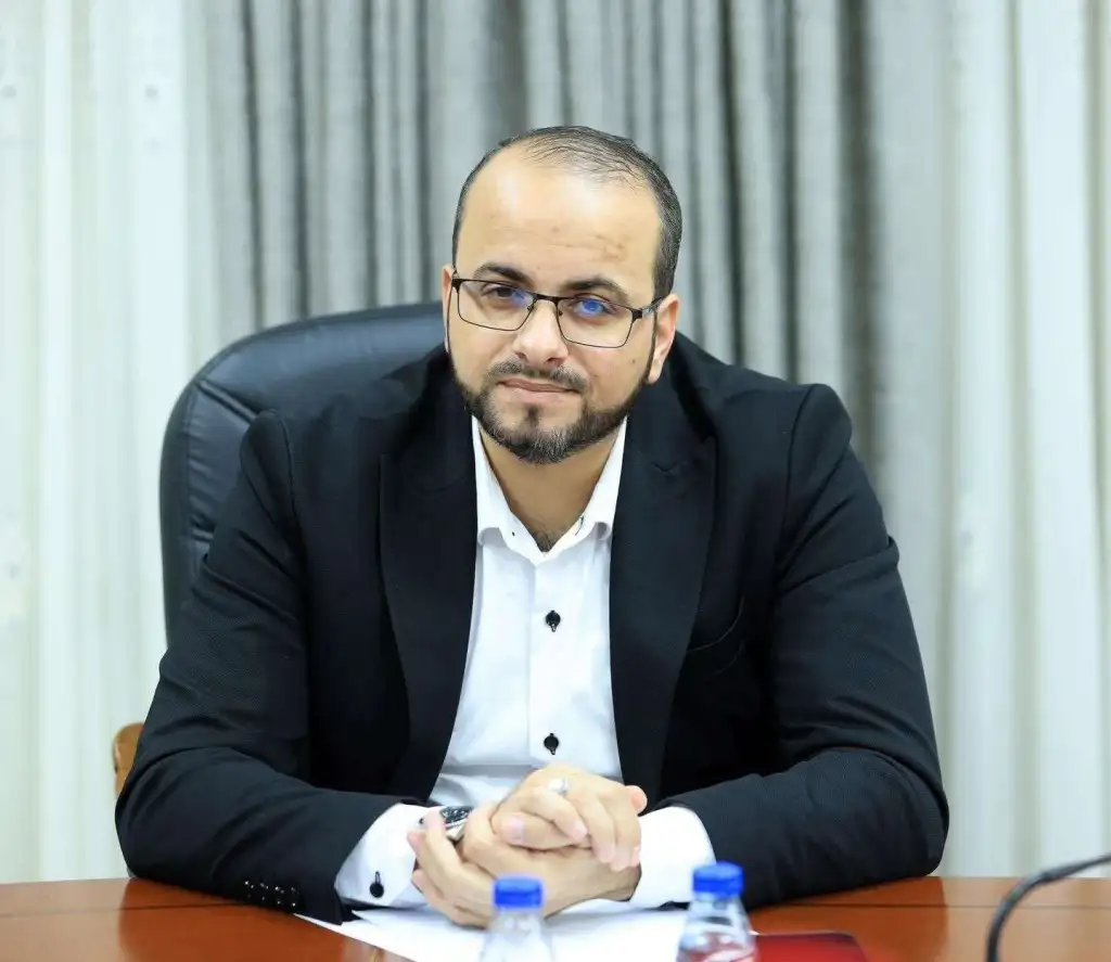 "لن أقول وداعاً".. رسالة مؤثرة من زوجة النائب السابق "حسن الرياطي"