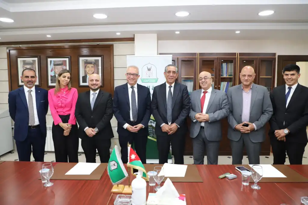 مذكرة تفاهم بين "اليرموك" و"جمعية الفنادق" لتبادل الخبرات