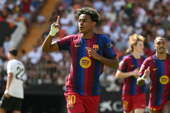 برشلونة يُمطر شباك فالنسيا بخماسية و يبتعد عن الربال