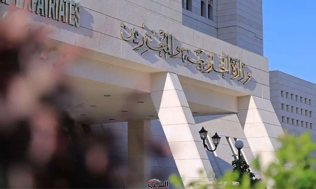 سفير سوريا في القاهرة يرفض قرار "الخارجية" و يهرب إلى سويسرا