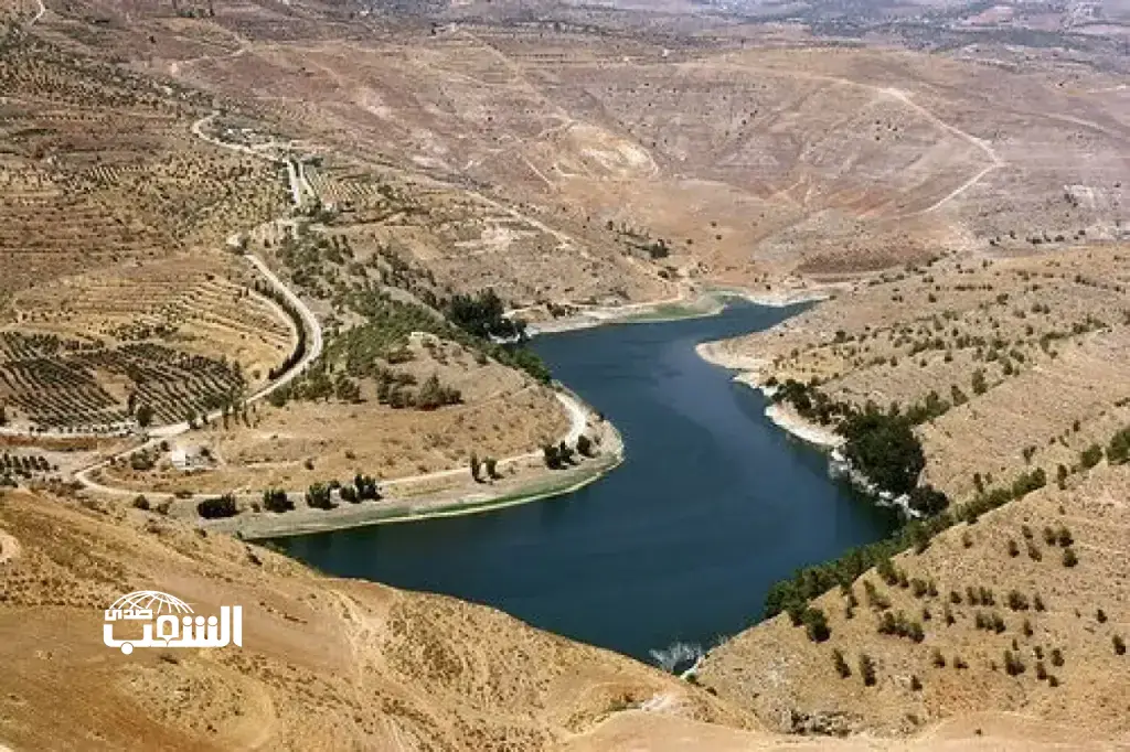 الحكومة ترد على أخبار " منع أو حظر" استخدام مياه سد الملك طلال في عمليات الري الزراعي .. تفاصيل