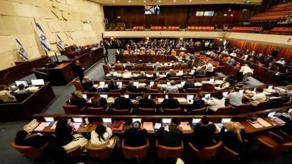 "الكنيست" يُصادق على حل نفسه والانتخابات الإسرائيلية في 27 تشرين الأول