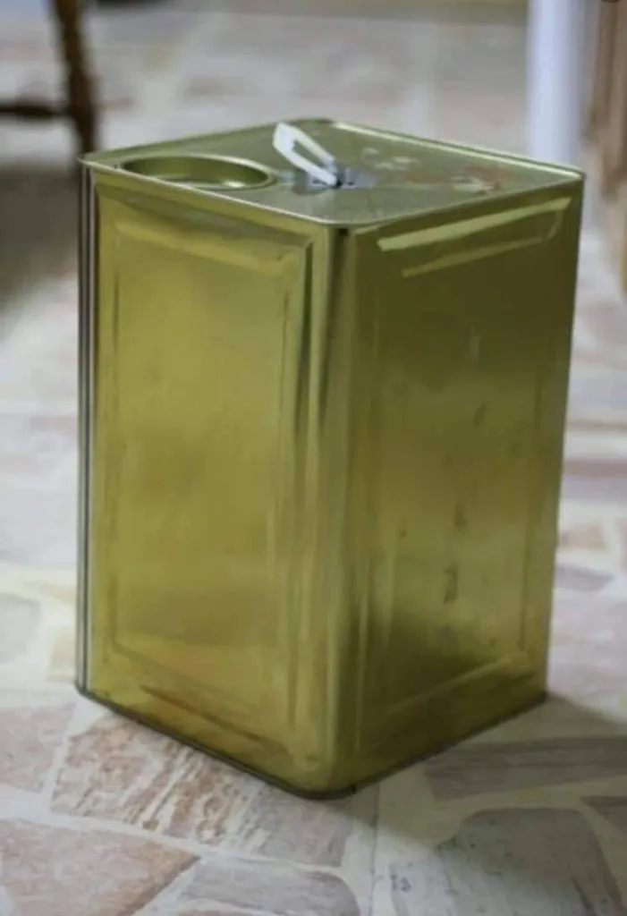 الحكومة تفتح (باب استيراد) زيت الزيتون لـ(خفض الأسعار)