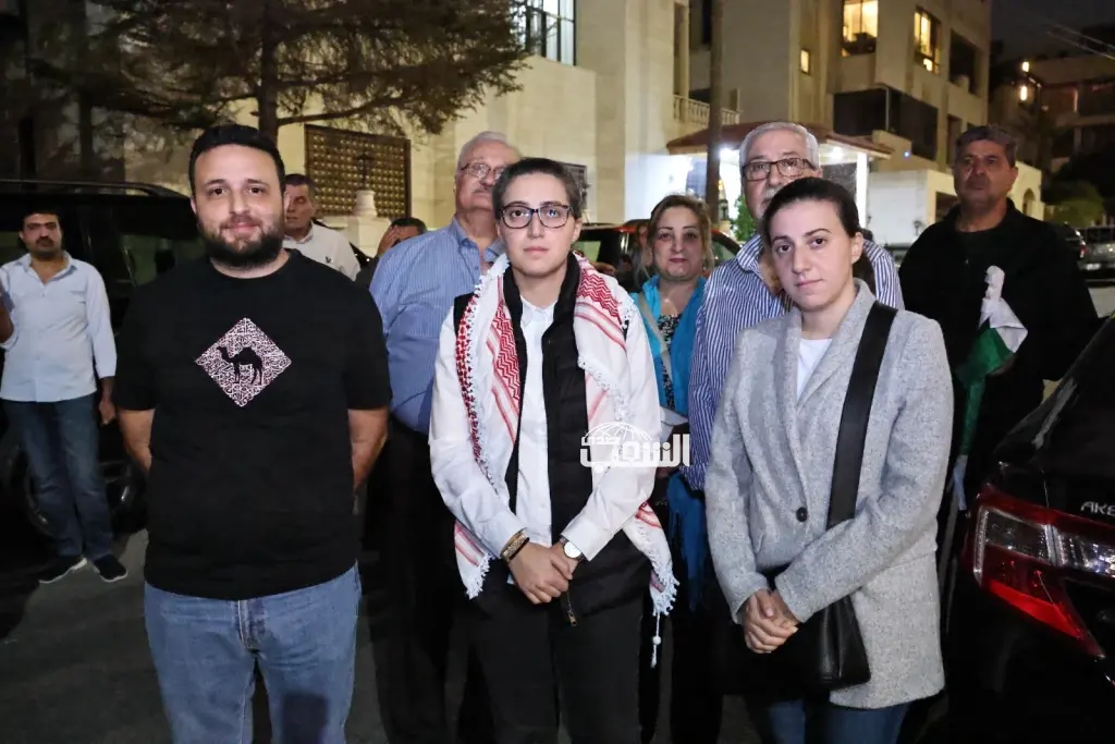 بالصور.. وقفة تضامنية أمام "كنيسة الروم الأرثوذكس" تنديداً بالإرهاب وتجسيداً للوحدة الوطنية