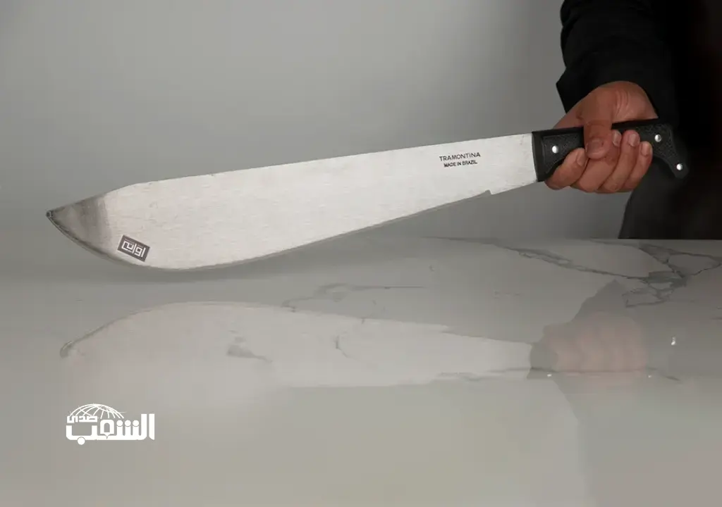 طلب مشروبات روحية ينتهي بساطور واعتداء وسرقة.. والقضاء يقول كلمته