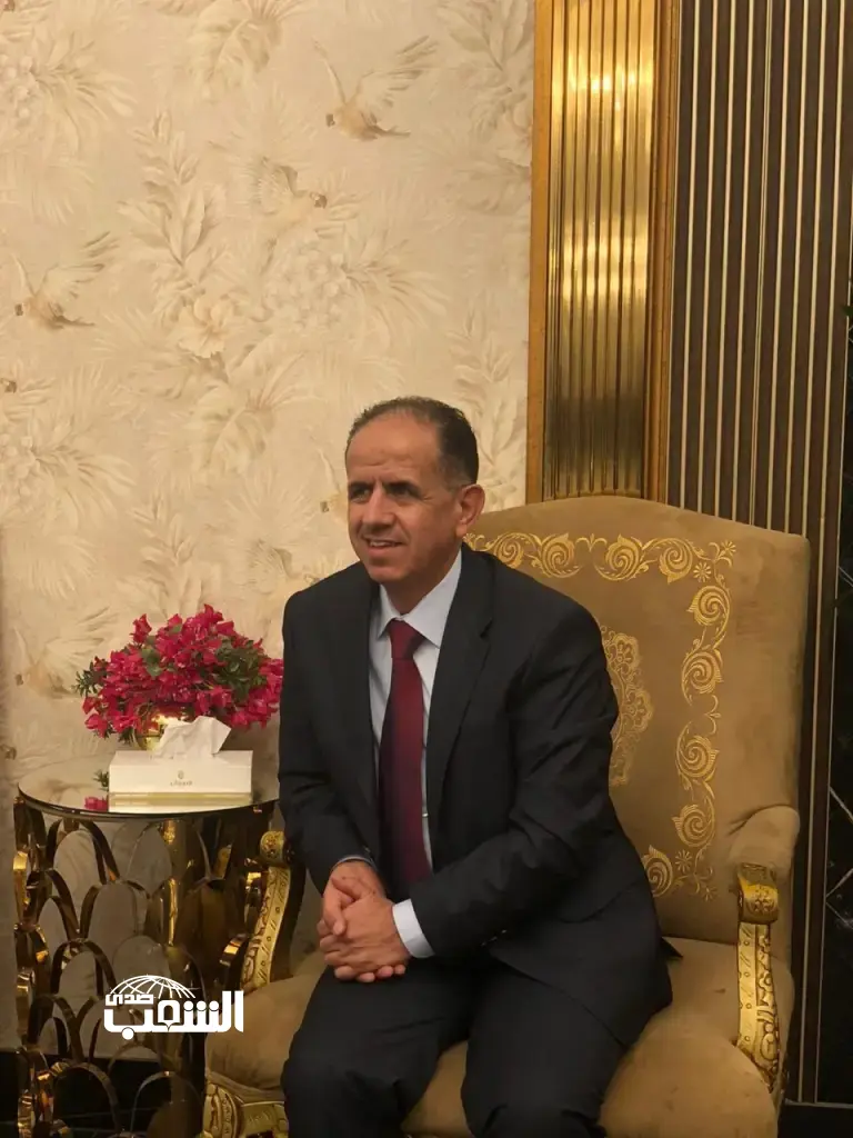 أبناء المرحوم الحاج هزاع الشوابكة يهنئون "القاضي غازي الشوبكي" بالثقة الملكية الغالية