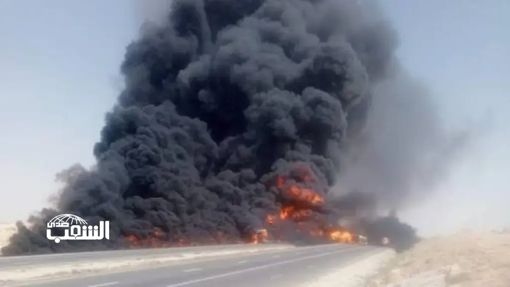 نجاة سائق و ابنه بعد اشتعال صهريج نفطي و "الدوريات الخارجية": إغلاق الطريق بالكامل باتجاه الجنوب"