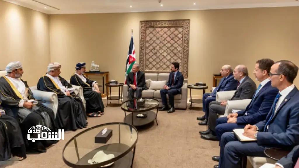 الملك يستقبل رئيس مجلس الشورى في سلطنة عُمان