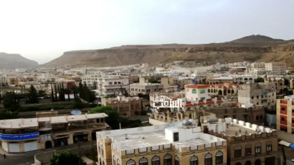 قتلى ومصابون بهجوم حوثي على القصر الرئاسي وصواريخ باليستية تستهدف مأرب