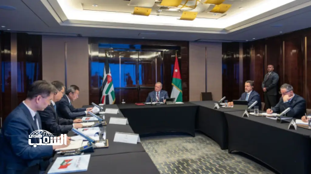 الملك يعرب عن اهتمام الأردن بالتجربة الصينية في تطوير الشركات التابعة للدولة